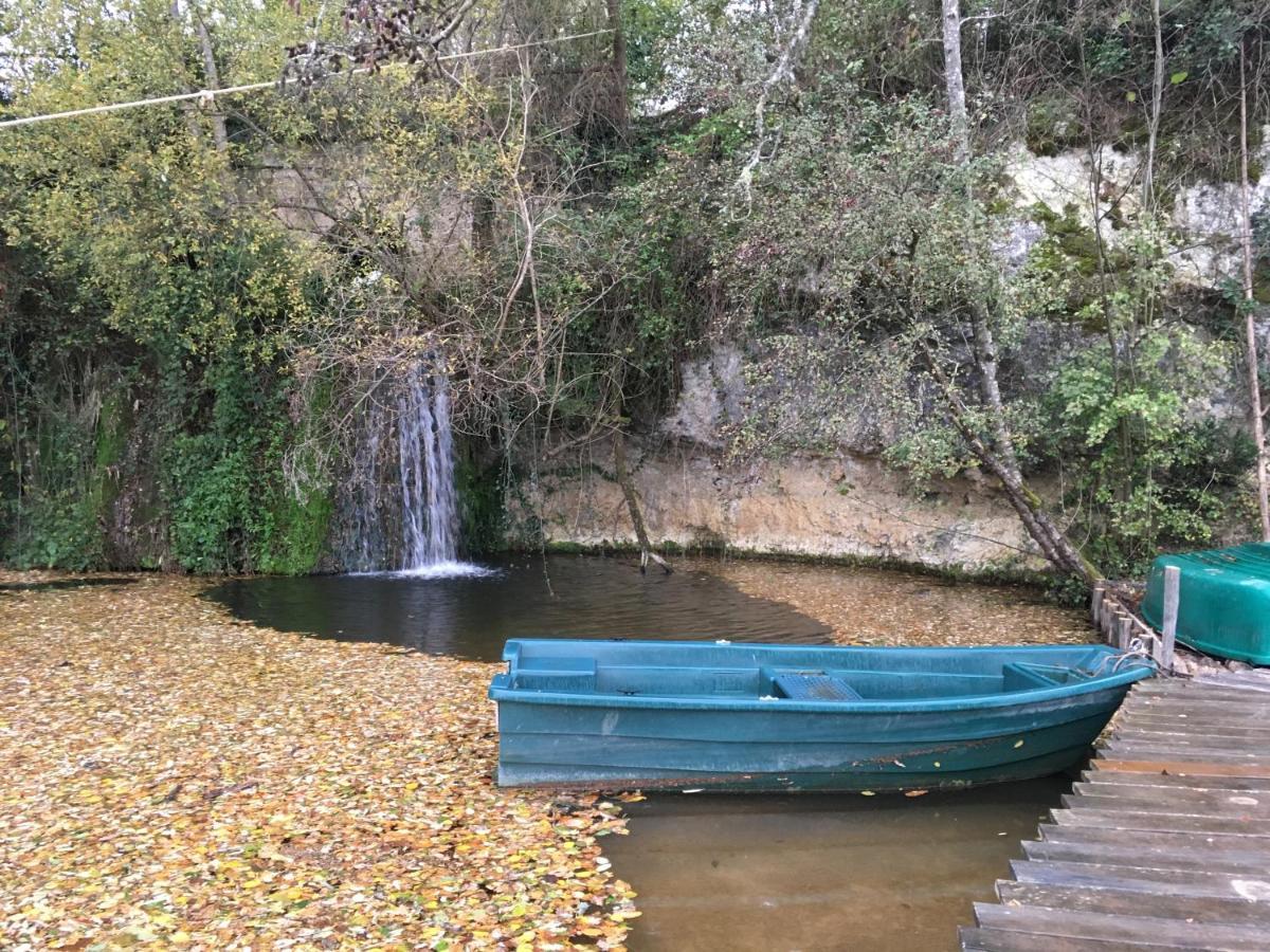 Gite Clodeguy Saint-Sylvestre-sur-Lot エクステリア 写真