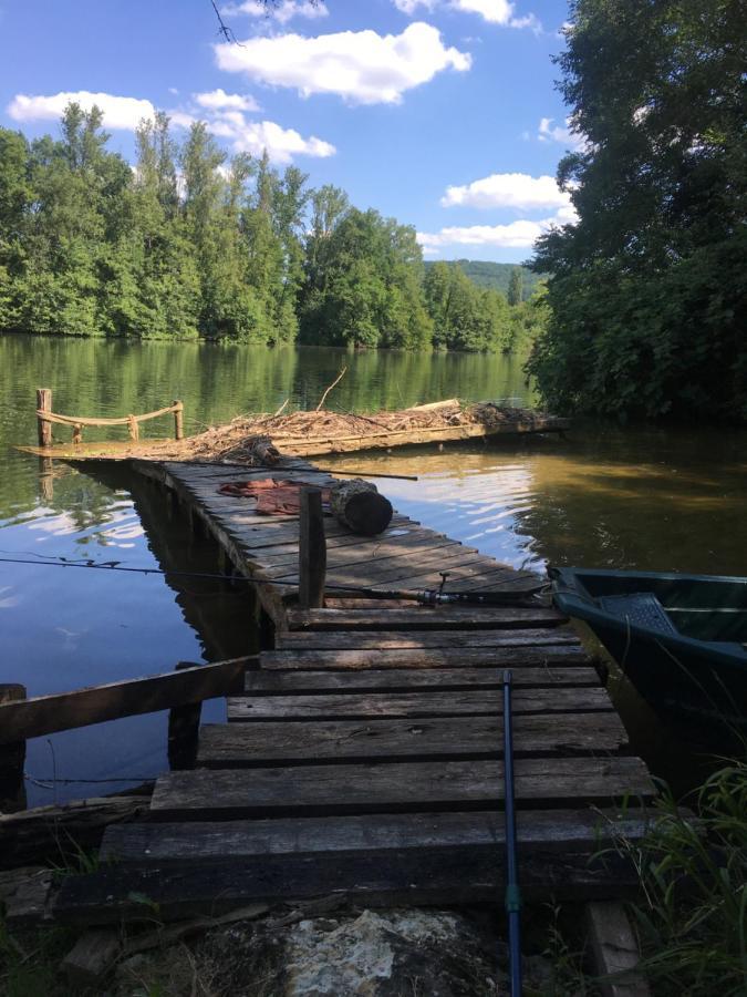 Gite Clodeguy Saint-Sylvestre-sur-Lot エクステリア 写真